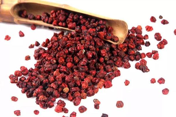 五味子的主要功效與作用 五味子的用法用量 五味子的主要功效與作用 五味子的用法用量