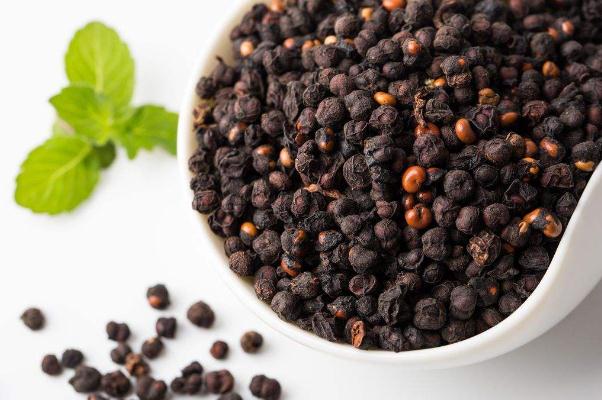 五味子有保肝護(hù)肝的作用嗎 五味子治肝病嗎 五味子有保肝護(hù)肝的作用嗎 五味子治肝病嗎