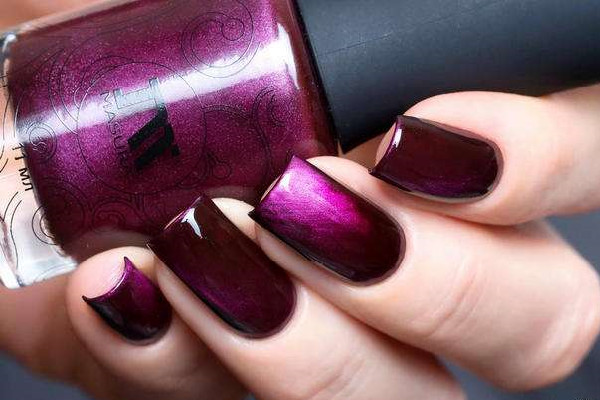 指甲油怎么涂平整 指甲油的正確涂法 指甲油怎么涂平整 指甲油的正確涂法