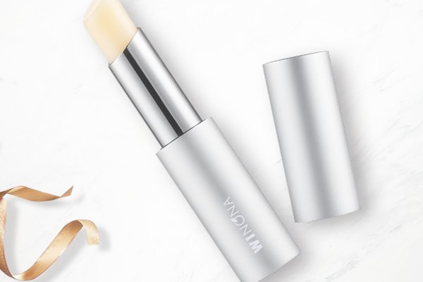 潤(rùn)唇膏在口紅之前涂嗎 潤(rùn)唇膏可以淡化唇紋嗎 潤(rùn)唇膏在口紅之前涂嗎 潤(rùn)唇膏可以淡化唇紋嗎