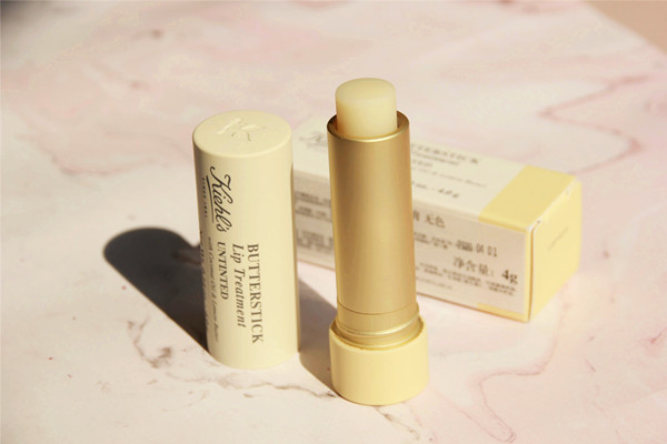 潤(rùn)唇膏在口紅之前涂嗎 潤(rùn)唇膏可以淡化唇紋嗎 潤(rùn)唇膏在口紅之前涂嗎 潤(rùn)唇膏可以淡化唇紋嗎