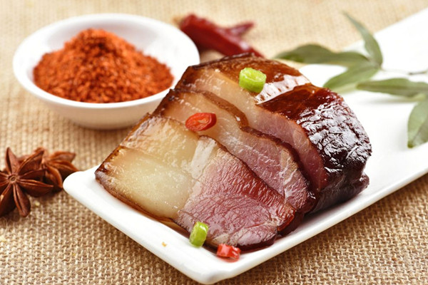 臘肉是要煮熟了再炒嗎 臘肉應(yīng)該怎么清洗 臘肉是要煮熟了再炒嗎 臘肉應(yīng)該怎么清洗