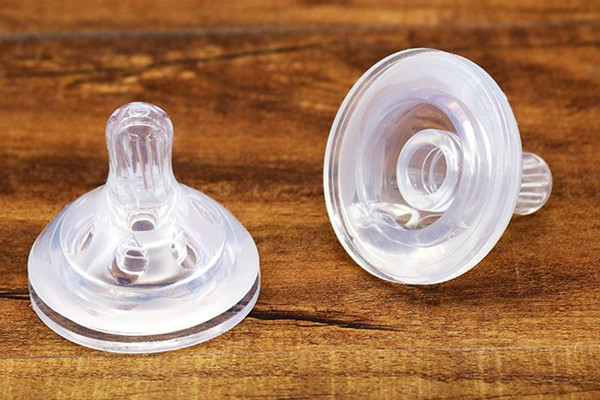 奶嘴有沒有保質(zhì)期 奶嘴為什么要定期更換 奶嘴有沒有保質(zhì)期 奶嘴為什么要定期更換