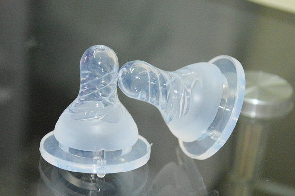 奶嘴有沒有保質(zhì)期 奶嘴為什么要定期更換 奶嘴有沒有保質(zhì)期 奶嘴為什么要定期更換