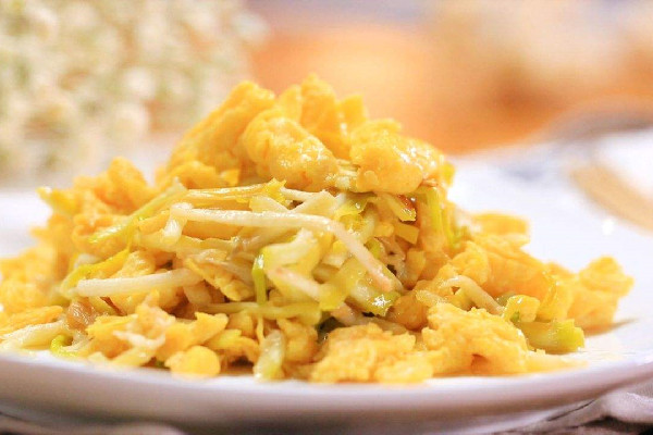 韭黃變青了還能吃嗎 韭黃是黃的好還是綠的好 韭黃變青了還能吃嗎 韭黃是黃的好還是綠的好