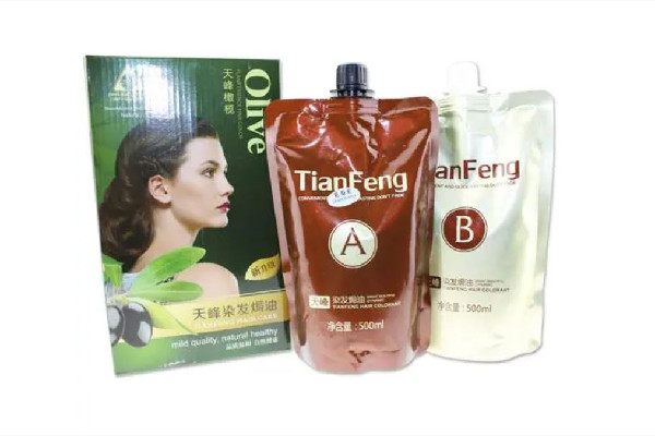 焗油和染發(fā)的區(qū)別 焗油和染發(fā)哪個(gè)危害大 焗油和染發(fā)的區(qū)別 焗油和染發(fā)哪個(gè)危害大