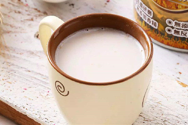 燕麥奶和牛奶哪個(gè)熱量高 燕麥奶適合減肥嗎 燕麥奶和牛奶哪個(gè)熱量高 燕麥奶適合減肥嗎