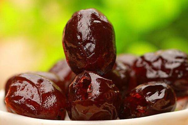 蜜棗對咳嗽有幫助嗎 月經(jīng)期間能吃蜜棗嗎 蜜棗對咳嗽有幫助嗎 月經(jīng)期間能吃蜜棗嗎