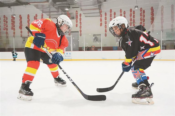冰球運動起源于哪個國家 冰球運動對抗性強(qiáng)嗎