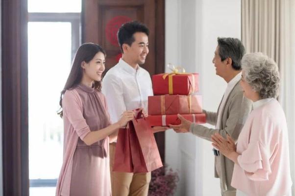 見(jiàn)家長(zhǎng)是先見(jiàn)女方還是男方 去對(duì)象家怎么能不緊張 見(jiàn)家長(zhǎng)是先見(jiàn)女方還是男方 去對(duì)象家怎么能不緊張