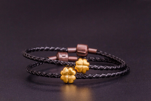 轉(zhuǎn)運(yùn)珠戴哪里最合適 轉(zhuǎn)運(yùn)珠會(huì)不會(huì)把好運(yùn)轉(zhuǎn)走 轉(zhuǎn)運(yùn)珠戴哪里最合適 轉(zhuǎn)運(yùn)珠會(huì)不會(huì)把好運(yùn)轉(zhuǎn)走