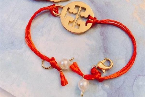 紅繩可以戴在腳腕上嗎 紅繩戴腳上是什么意思 紅繩可以戴在腳腕上嗎 紅繩戴腳上是什么意思