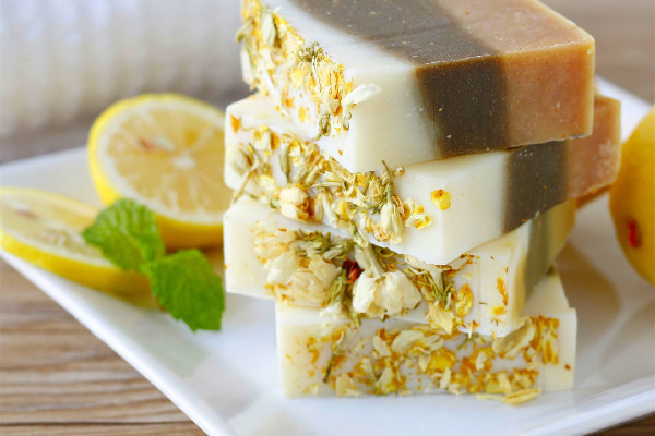 冷制皂和熱制皂的區(qū)別 冷制皂和熱制皂哪個(gè)好 冷制皂和熱制皂的區(qū)別 冷制皂和熱制皂哪個(gè)好