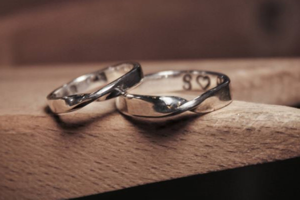 999銀會發(fā)黑嗎 999銀怎么保養(yǎng) 999銀會發(fā)黑嗎 999銀怎么保養(yǎng)