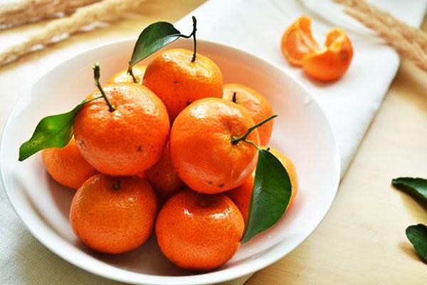 砂糖橘為什么叫奪命桔 砂糖橘吃多了會(huì)咋樣 砂糖橘為什么叫奪命桔 砂糖橘吃多了會(huì)咋樣