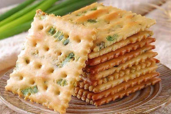 蘇打餅干的熱量高嗎 蘇打餅干是油炸食品嗎 蘇打餅干的熱量高嗎 蘇打餅干是油炸食品嗎