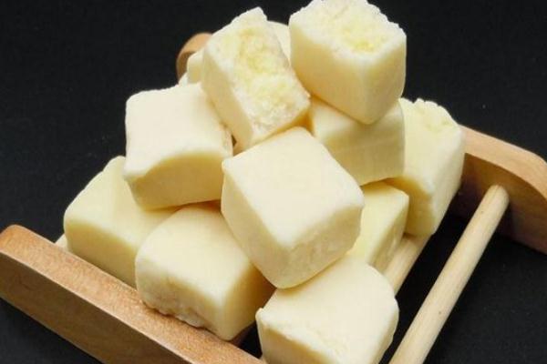 奶豆腐有營養(yǎng)嗎 奶豆腐有點苦怎么回事 奶豆腐有營養(yǎng)嗎 奶豆腐有點苦怎么回事