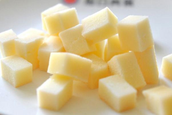 奶豆腐會(huì)便秘嗎 奶豆腐對(duì)身體的功效 奶豆腐會(huì)便秘嗎 奶豆腐對(duì)身體的功效