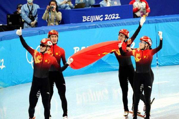 中國首金!短道混合接力中國隊奪冠 中國接力擁有絕對實力 中國首金!短道混合接力中國隊奪冠 中國接力擁有絕對實力