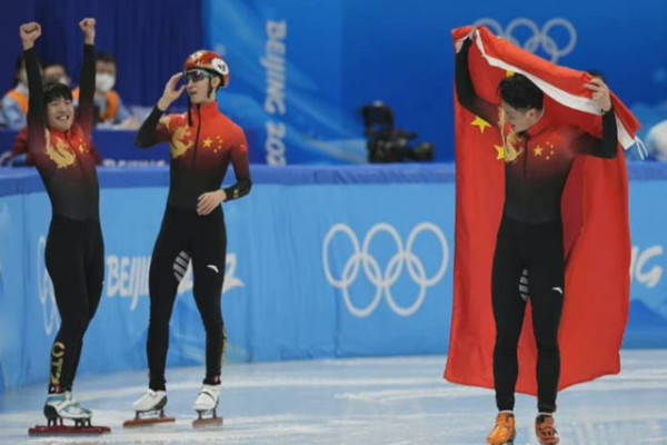 武大靖碰任子威的手示意他先走 短道速滑起源于哪個國家 武大靖碰任子威的手示意他先走 短道速滑起源于哪個國家