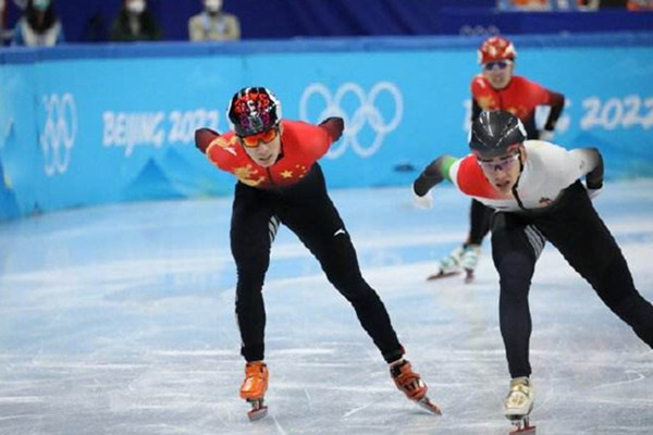武大靖碰任子威的手示意他先走 短道速滑起源于哪個國家 武大靖碰任子威的手示意他先走 短道速滑起源于哪個國家