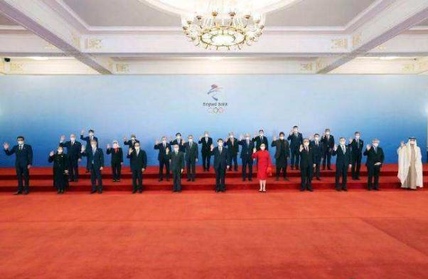 這張冬奧大合影彌足珍貴 冬奧會有乒乓球嗎 這張冬奧大合影彌足珍貴 冬奧會有乒乓球嗎