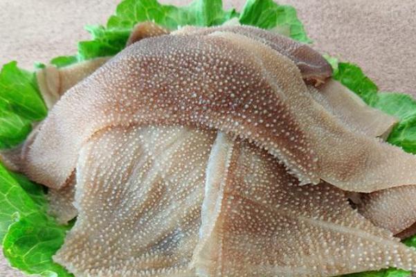 牛百葉有臭味正常嗎 牛百葉有什么營養(yǎng)價(jià)值 牛百葉有臭味正常嗎 牛百葉有什么營養(yǎng)價(jià)值