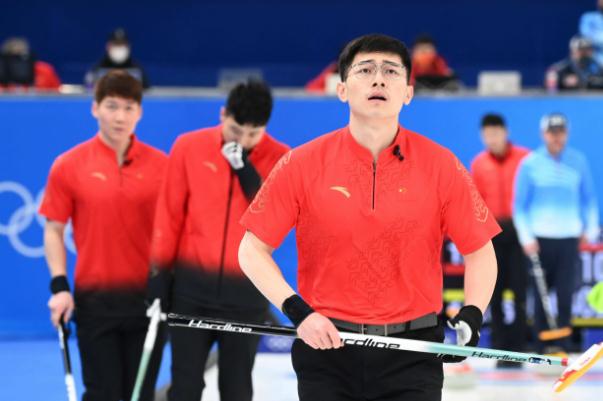 男子冰壺中國(guó)6比8不敵美國(guó) 冰壺比賽為什么要擦地板 男子冰壺中國(guó)6比8不敵美國(guó) 冰壺比賽為什么要擦地板