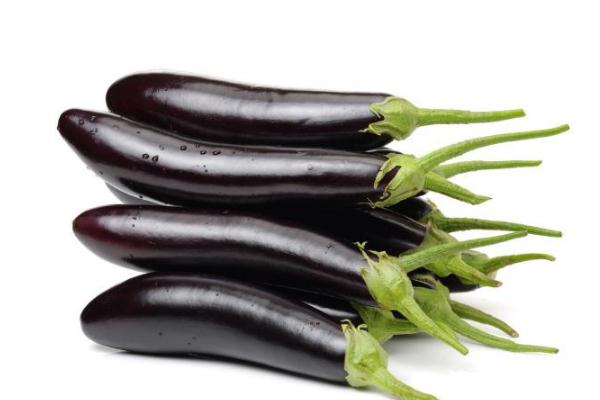 茄子要泡水嗎 茄子要煮多久才熟 茄子要泡水嗎 茄子要煮多久才熟