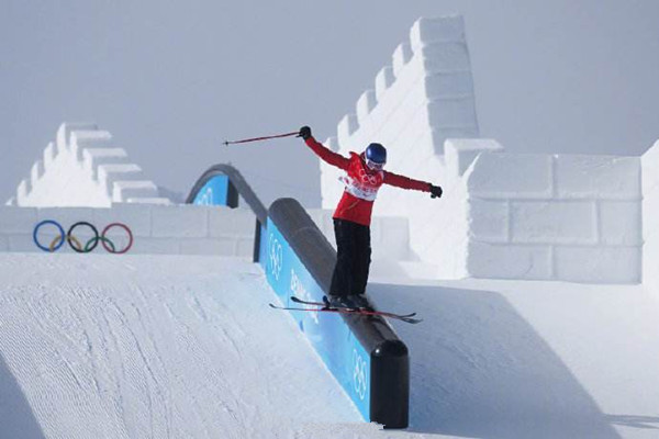 谷愛凌第一跳69.90 滑雪可以戴隱形眼鏡嗎 谷愛凌第一跳69.90 滑雪可以戴隱形眼鏡嗎