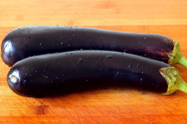 茄子要泡水嗎 茄子要煮多久才熟 茄子要泡水嗎 茄子要煮多久才熟