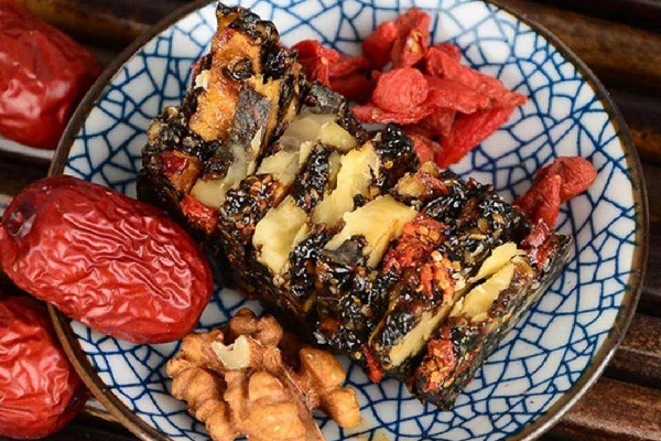 固元膏直接吃還是泡水 固元膏怎么吃效果最好 固元膏直接吃還是泡水 固元膏怎么吃效果最好