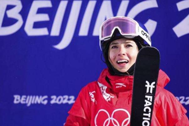 谷愛凌回應(yīng)第二跳摔倒 自由式滑雪包括幾個(gè)小項(xiàng) 谷愛凌回應(yīng)第二跳摔倒 自由式滑雪包括幾個(gè)小項(xiàng)