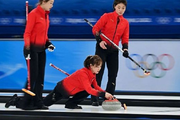 中國(guó)女子冰壺戰(zhàn)勝英國(guó) 冰壺比賽一共幾局 中國(guó)女子冰壺戰(zhàn)勝英國(guó) 冰壺比賽一共幾局
