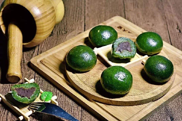 青團加澄粉的作用 青團澄粉和糯米粉的比例 青團加澄粉的作用 青團澄粉和糯米粉的比例