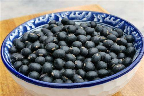 黑豆有減肥功效嗎 黑豆能降血壓嗎 黑豆有減肥功效嗎 黑豆能降血壓嗎