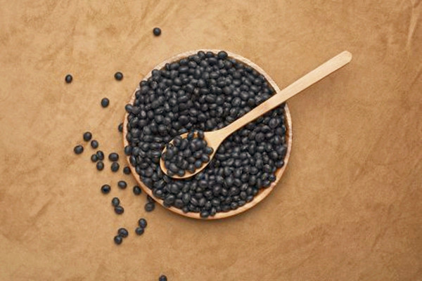 黑豆的熱量是多少 黑豆吃了會(huì)長(zhǎng)胖嗎 黑豆的熱量是多少 黑豆吃了會(huì)長(zhǎng)胖嗎