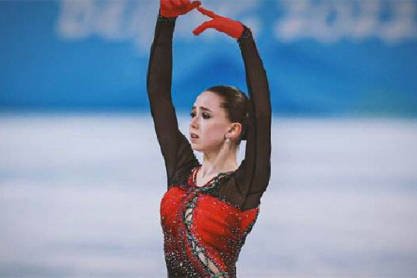 特魯索娃和瓦利耶娃賽后哭了 花樣滑冰有幾種跳躍動作 特魯索娃和瓦利耶娃賽后哭了 花樣滑冰有幾種跳躍動作