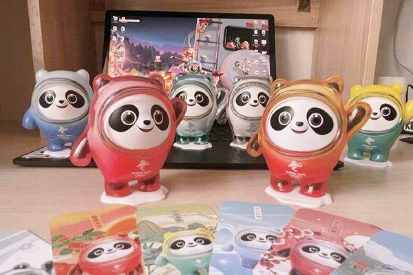 義墩墩告別現(xiàn)場(chǎng)冰墩墩驚喜亮相 義墩墩是什么意思 義墩墩告別現(xiàn)場(chǎng)冰墩墩驚喜亮相 義墩墩是什么意思