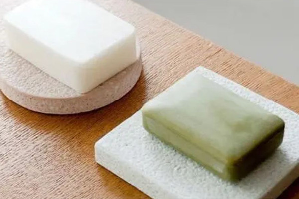 香皂要用起泡網嗎 香皂怎么使用方便 香皂要用起泡網嗎 香皂怎么使用方便