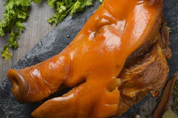 豬頭肉鹵多長時(shí)間最好 豬頭肉的鹵制方法及配方