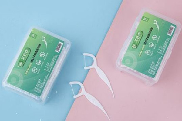 牙線有味道是有口臭嗎 牙線是扁線好還是圓線好 牙線有味道是有口臭嗎 牙線是扁線好還是圓線好