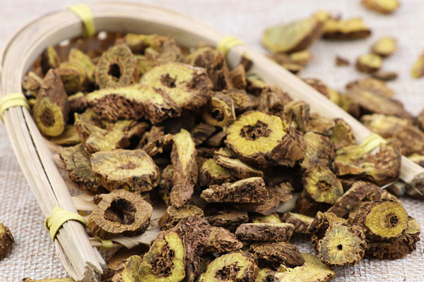 黃芩能去除濕氣嗎 黃芩能治肝病嗎 黃芩能去除濕氣嗎 黃芩能治肝病嗎