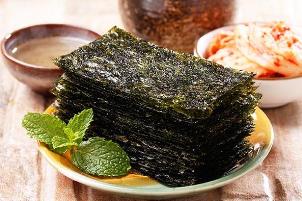 海苔和紫菜的區(qū)別 海苔一天吃多少合適 海苔和紫菜的區(qū)別 海苔一天吃多少合適