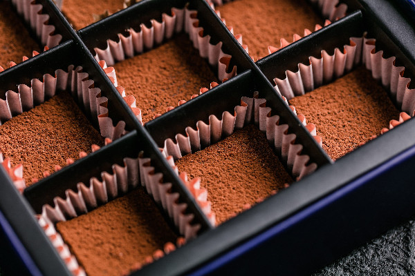 生巧克力放冷藏還是冷凍 生巧克力一定要放冰箱嗎 生巧克力放冷藏還是冷凍 生巧克力一定要放冰箱嗎