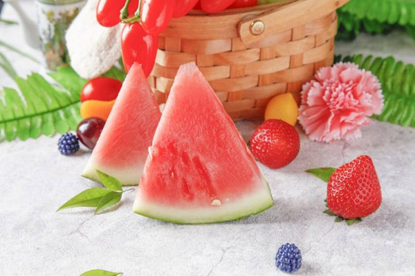 西瓜的不適宜人群 西瓜的營養(yǎng)價(jià)值有哪些