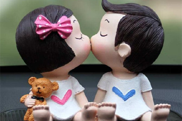 讓女生腿軟的接吻方式 接吻時女生會不會出現(xiàn)生理反應(yīng) 讓女生腿軟的接吻方式 接吻時女生會不會出現(xiàn)生理反應(yīng)