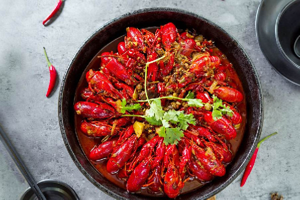 小龍蝦用什么啤酒煮好吃 小龍蝦燉多長(zhǎng)時(shí)間入味 小龍蝦用什么啤酒煮好吃 小龍蝦燉多長(zhǎng)時(shí)間入味