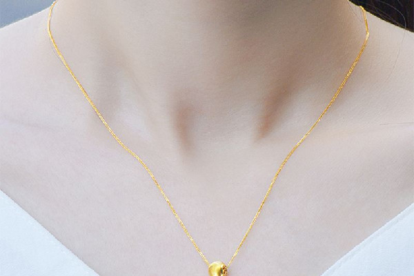 金項(xiàng)鏈買足金的好還是k金的好 金項(xiàng)鏈買什么牌子的好