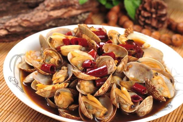 花甲要泡多久才干凈 花甲要用鹽水泡嗎 花甲要泡多久才干凈 花甲要用鹽水泡嗎